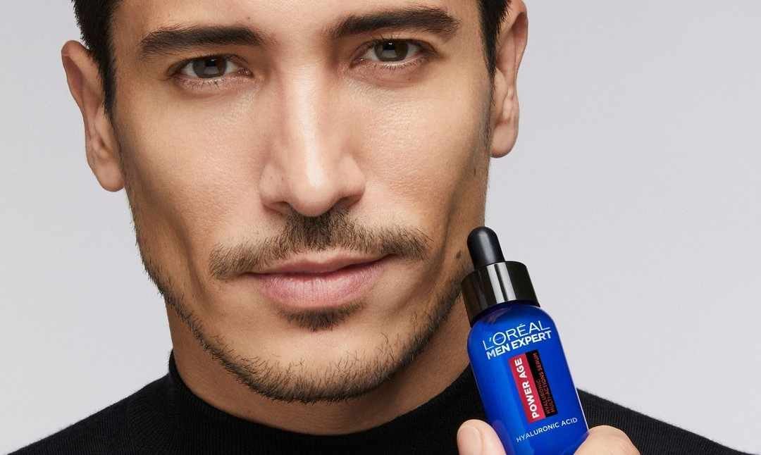 Cómo reducir las arrugas en el cuello de hombre| L'Oréal Paris